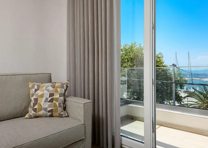 Oasis Boutique * Λιμένας